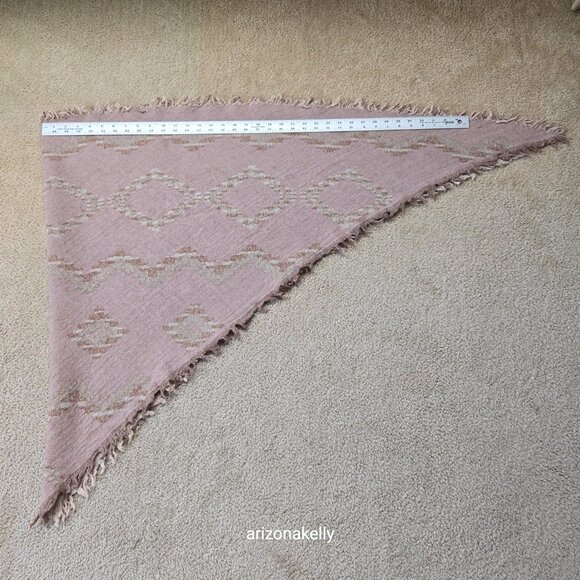 Wilfred Faroe Merino Wool Triangle Scarf Pinkish Taupe Aritzia - Picture 9 of 12